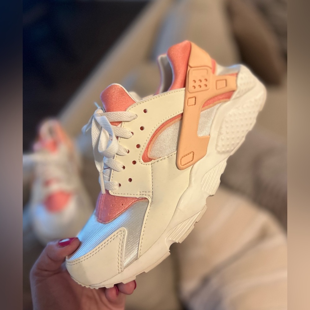 Nike Air Huarache Youth Girls Sneakers, (Woman Sz 8)
